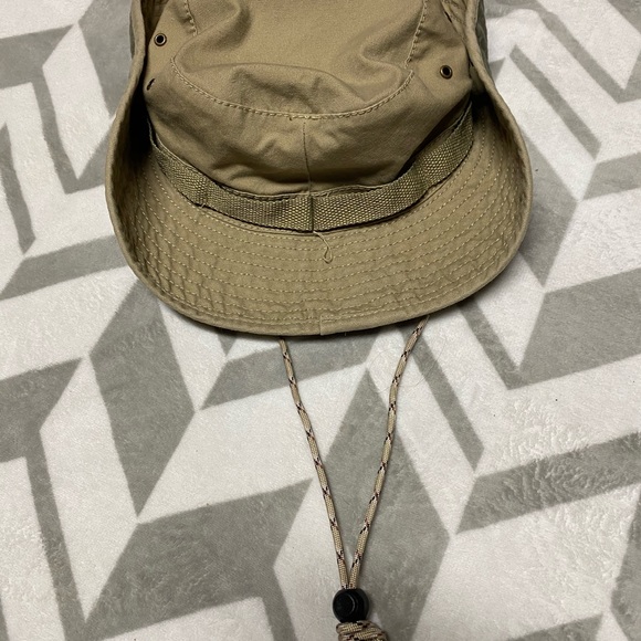 Swiss tech hat - Picture 3 of 4